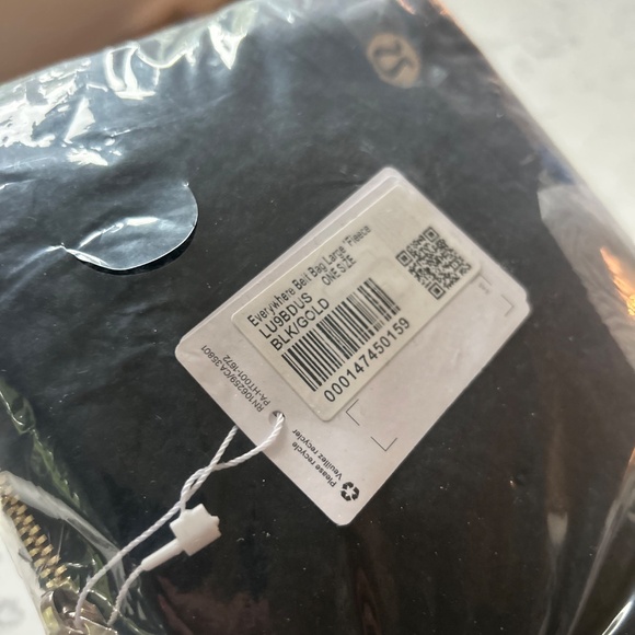 Lululemon Everyday Belt Bag - Picture 3 of 4